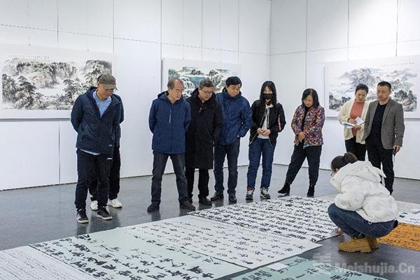 湖南、湖北、江西三省中青年书法作品展评审工作在长沙举行