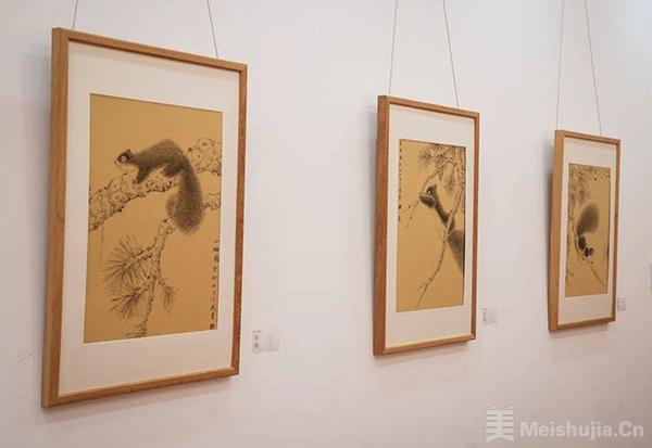 芳华——女性艺术家作品展开幕